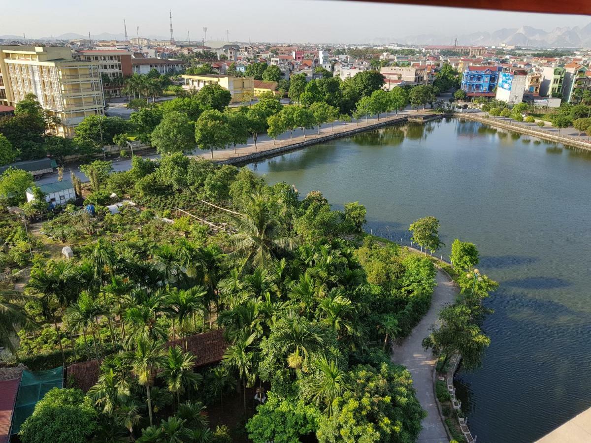 Khach San Anh Dao Hotel Phu Ly Bagian luar foto